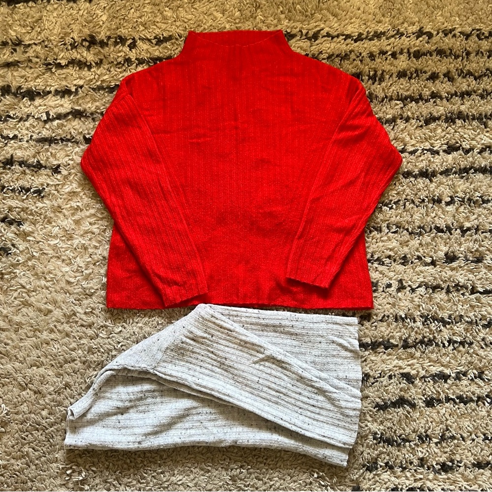 Set of two - mock neck sweater